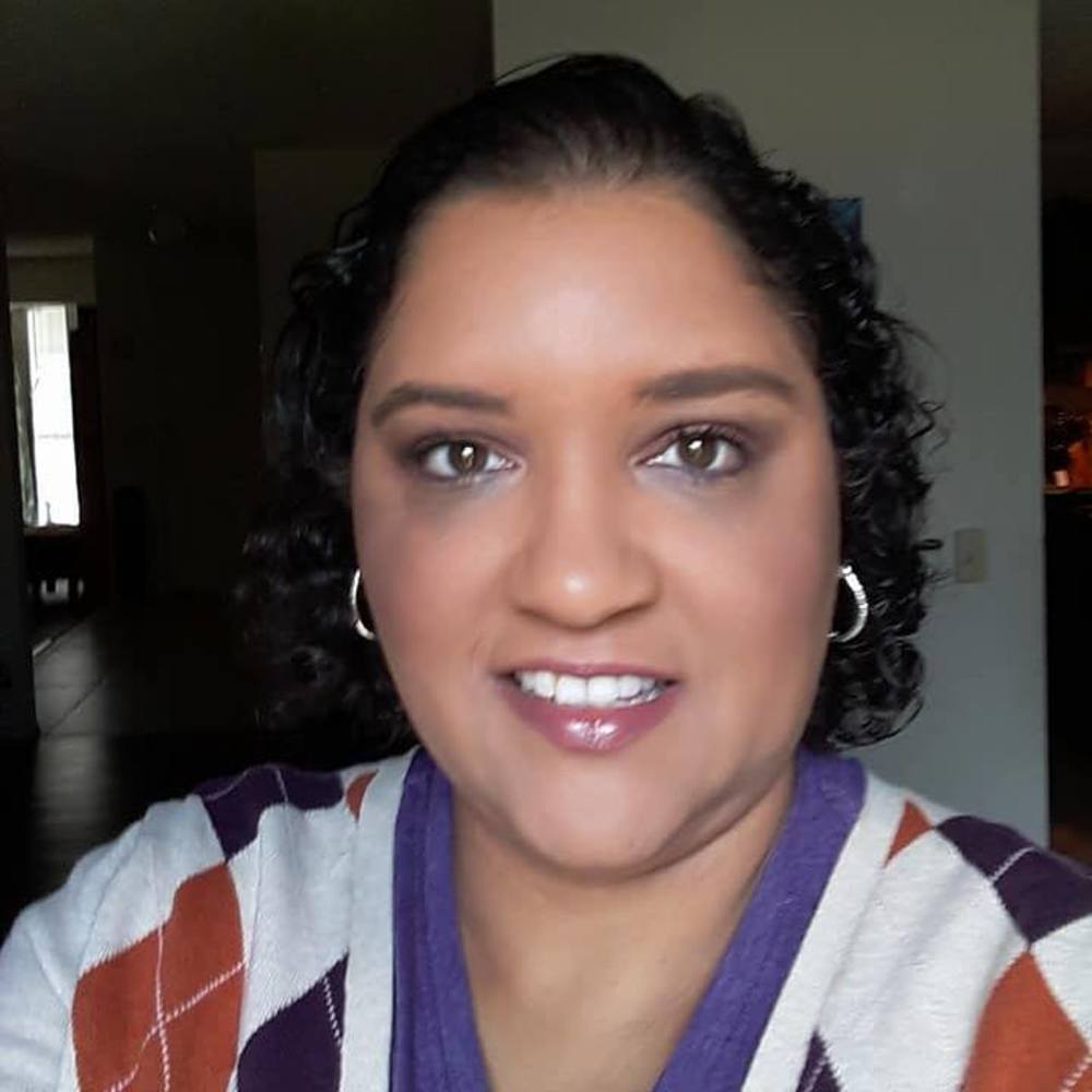 Meet your Posher, Angelique